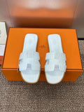 Hermes H202230Zv5K360 Women Crocodile calfskin Oran Sandal H33648