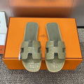 Hermes H202272ZvX3360 Women Crocodile calfskin Oran Sandal H33650 - Euro 34=US 3 - View 1