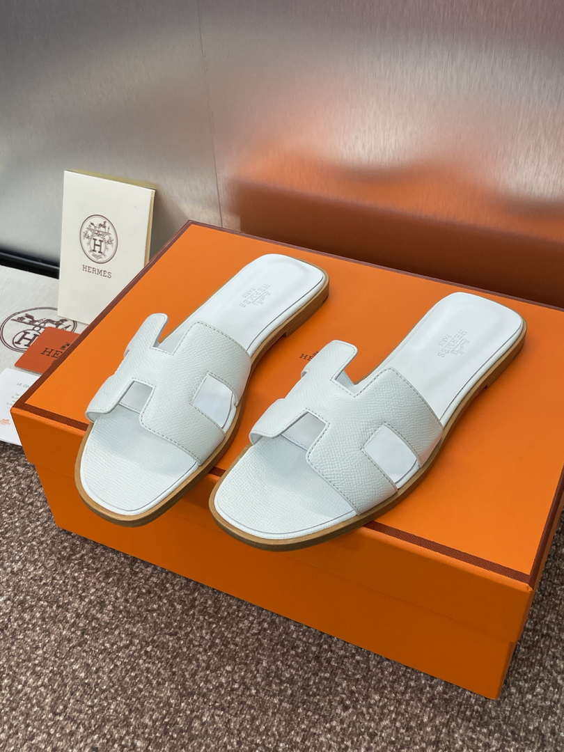 Hermes H202272ZvX3370 Women Oran Sandal H33600