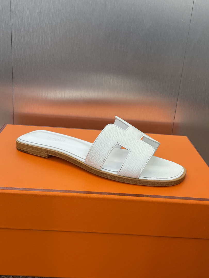 Hermes H202272ZvX3370 Women Oran Sandal H33600
