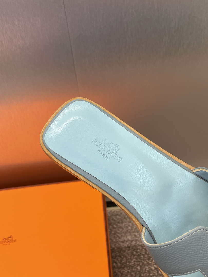 Hermes H202272ZvX3370 Women Oran Sandal H33608