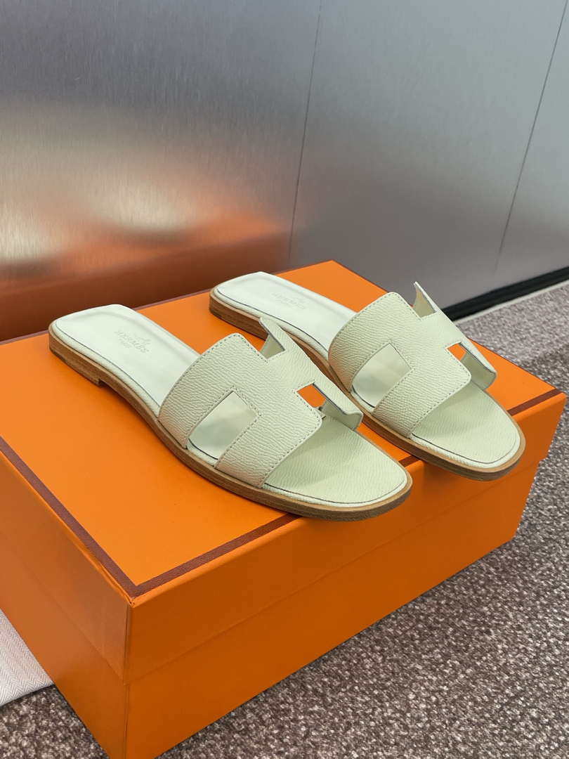 Hermes H202272ZvX3370 Women Oran Sandal H33606