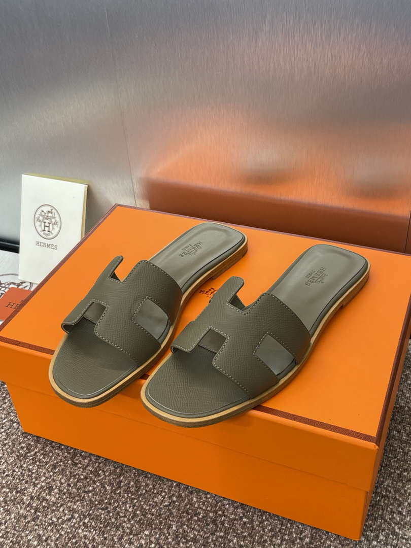 Hermes H202272ZvX3370 Women Oran Sandal H33607