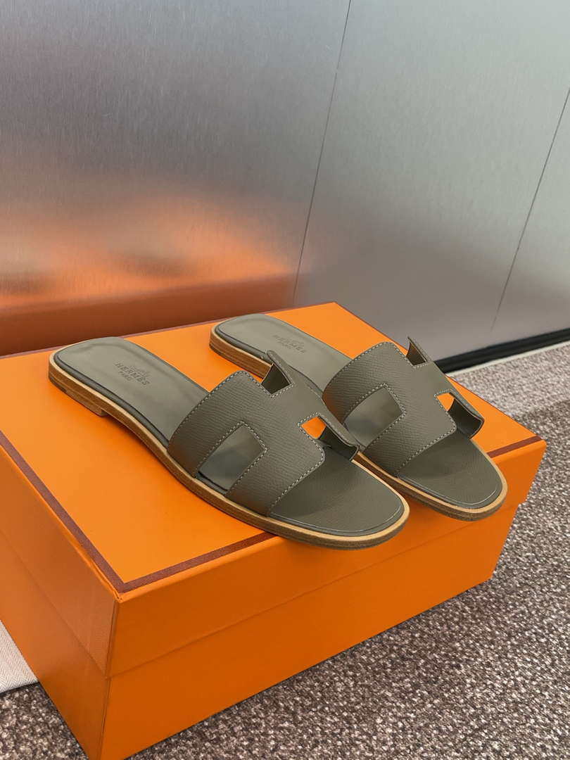 Hermes H202272ZvX3370 Women Oran Sandal H33607