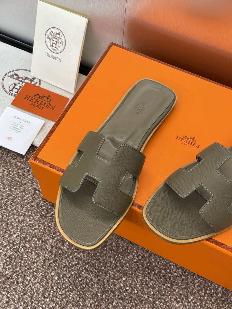 Hermes H202272ZvX3370 Women Oran Sandal H33607