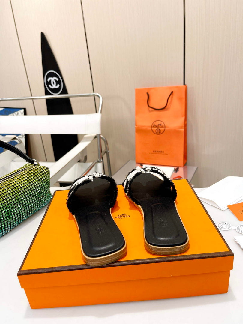 Hermes H231095Z Women's Oran Sandal H33570