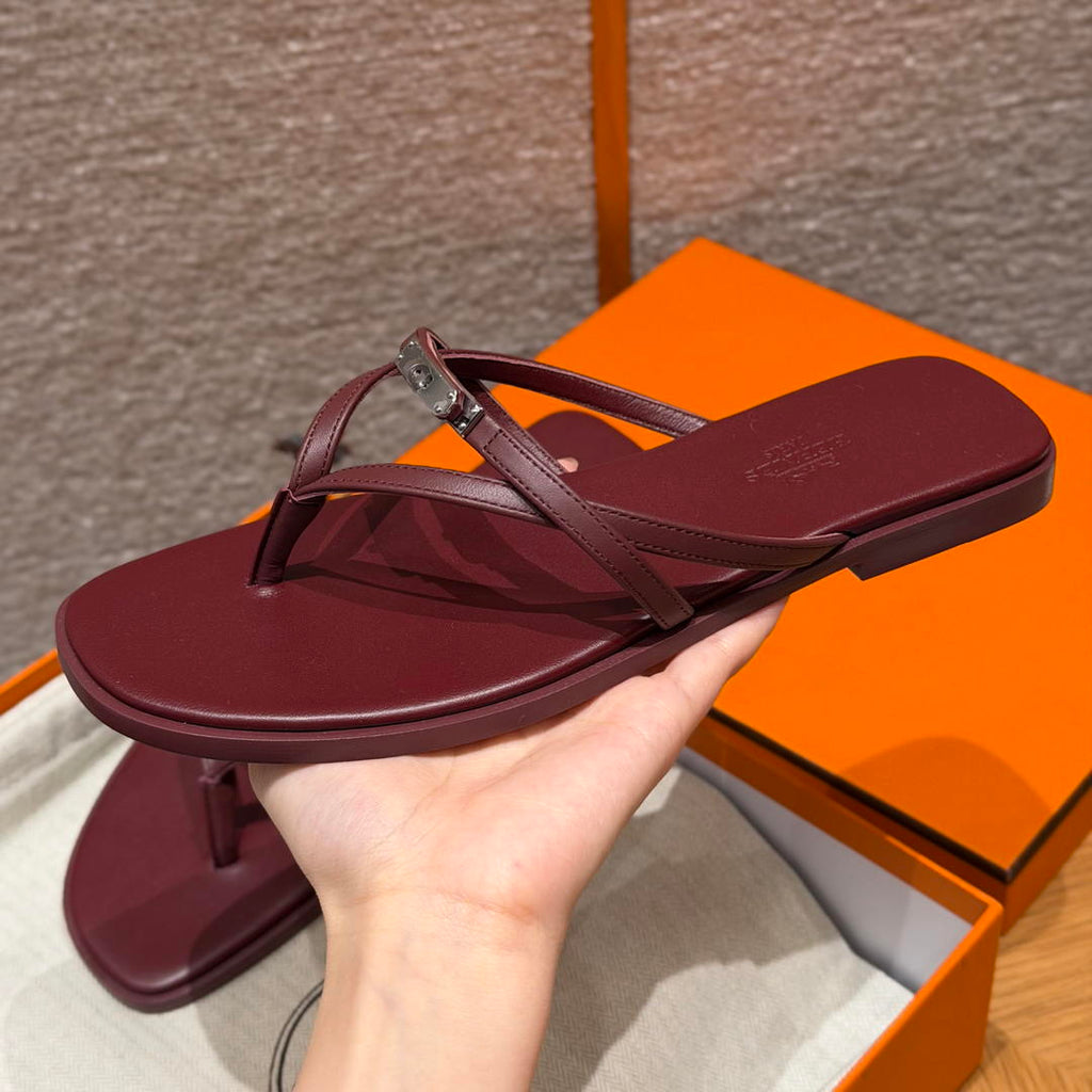 Hermes H261038ZvL1390 Miss sandal Wine Red