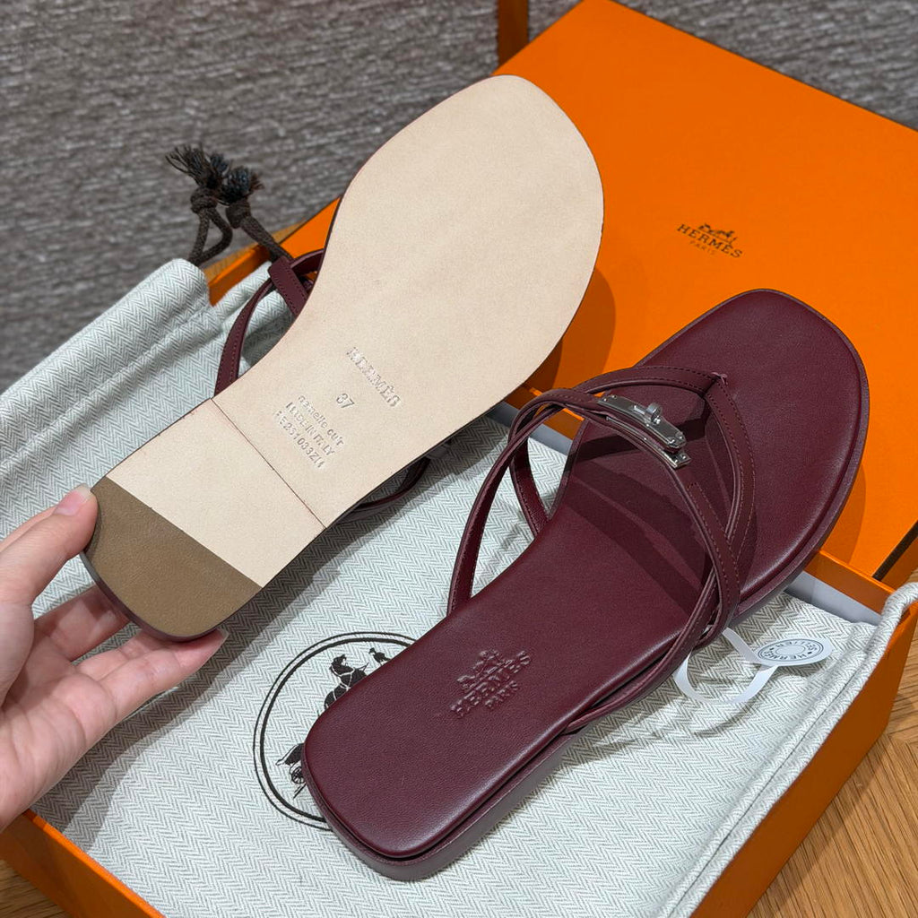 Hermes H261038ZvL1390 Miss sandal Wine Red