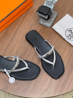 Hermes H261038ZvL1390 Miss sandal Black & Silver - Euro 34=US 3 - View 6