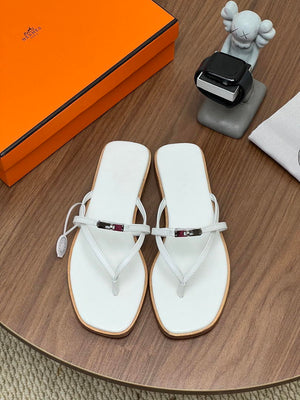 Hermes H261038ZvL1390 Miss sandal White - Euro 34=US 3 - View 2