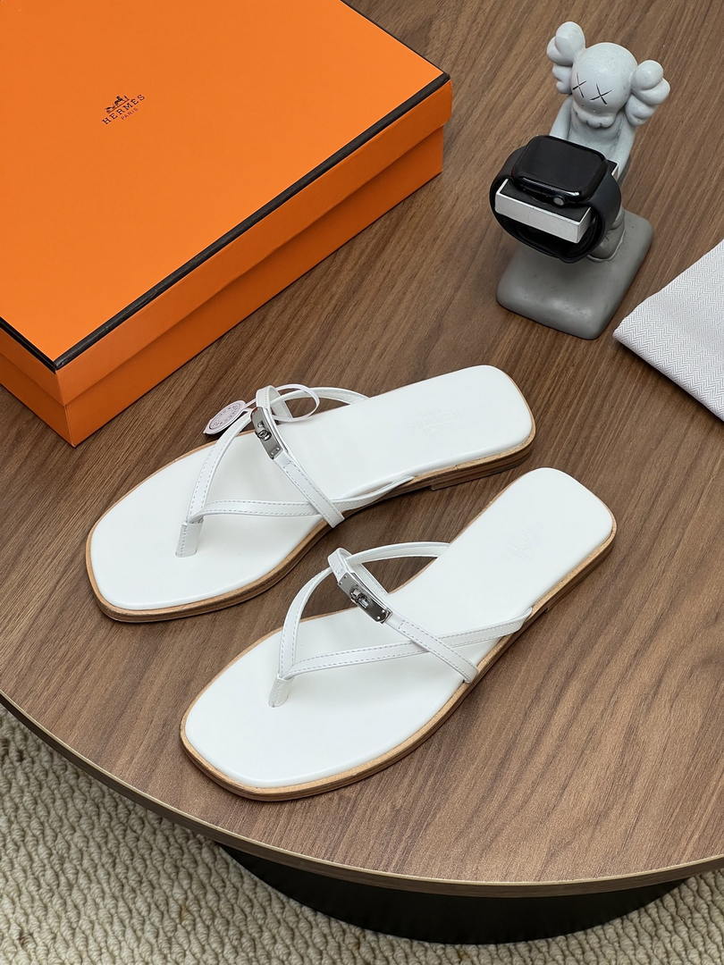 Hermes H261038ZvL1390 Miss sandal White