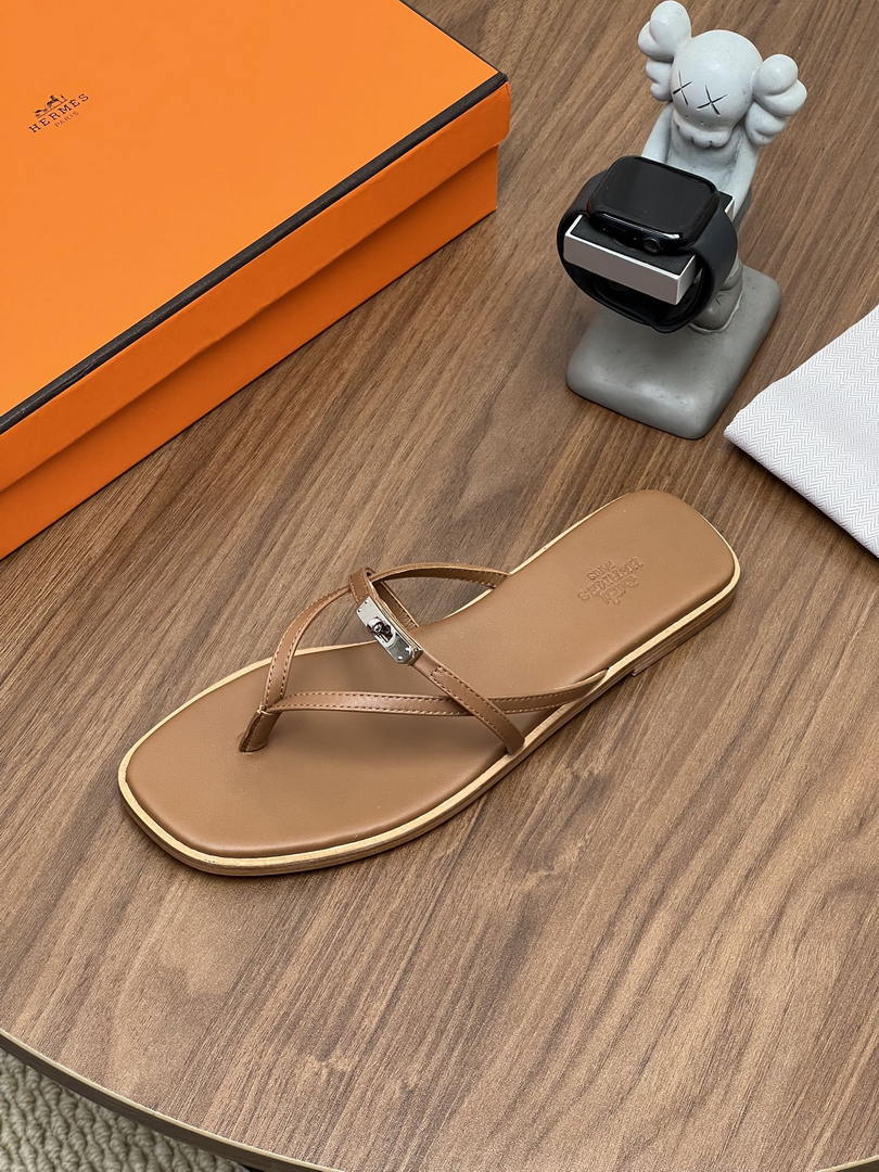 Hermes H261038ZvL1390 Miss sandal Brown