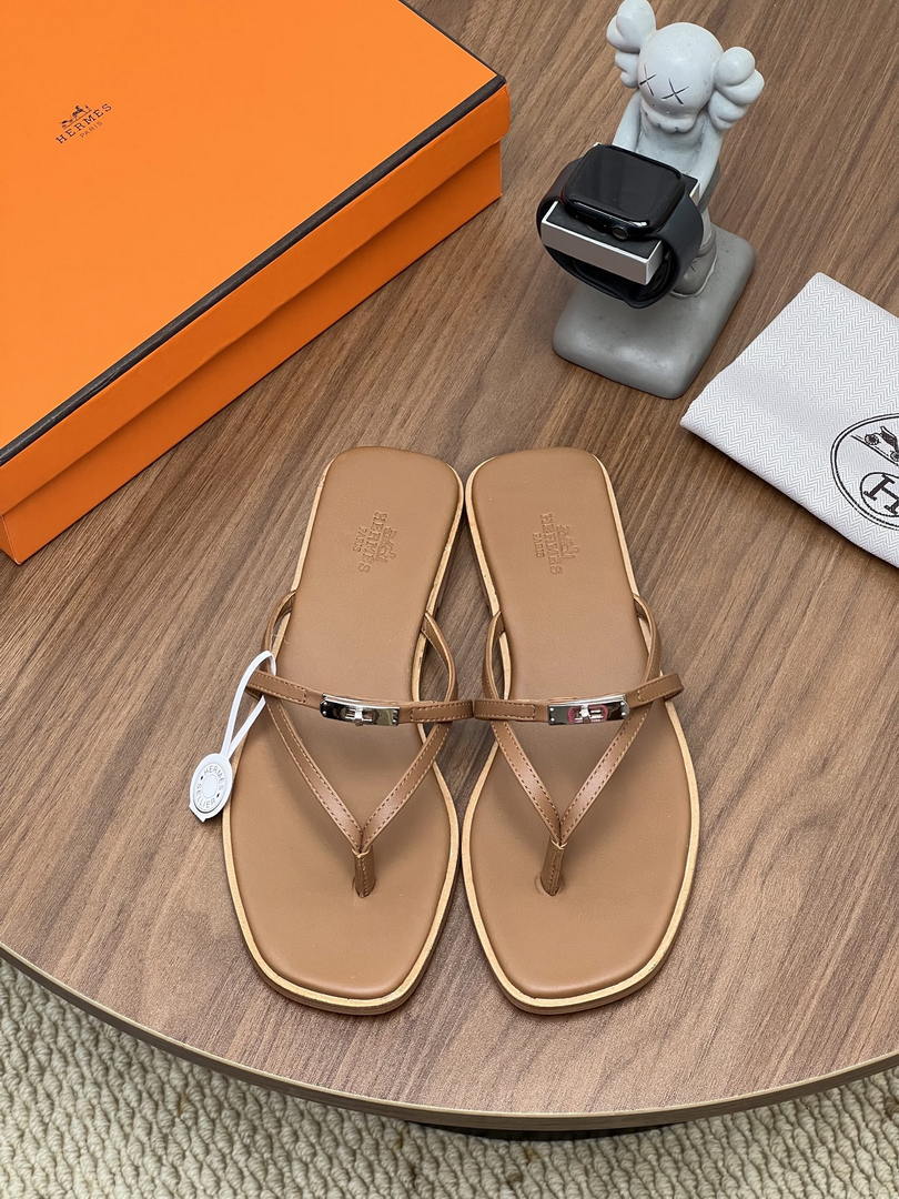 Hermes H261038ZvL1390 Miss sandal Brown