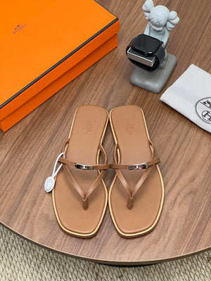 Hermes H261038ZvL1390 Miss sandal Brown - Euro 34=US 3 - View 2