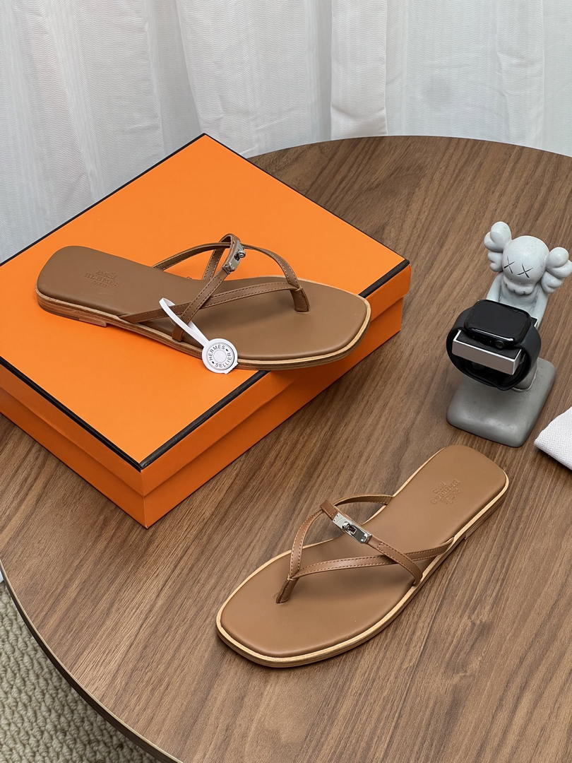 Hermes H261038ZvL1390 Miss sandal Brown