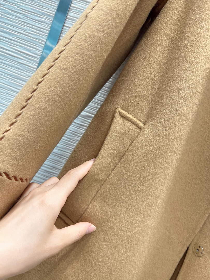 Hermes H2H0129DA0234 Women's Fashion Clothing Coat H33280