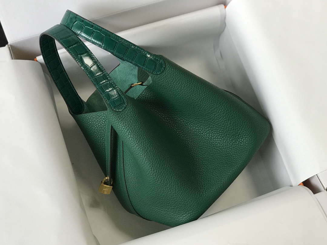 Hermes H316316 Picotin Bag Lock 18cm 22cm H330102