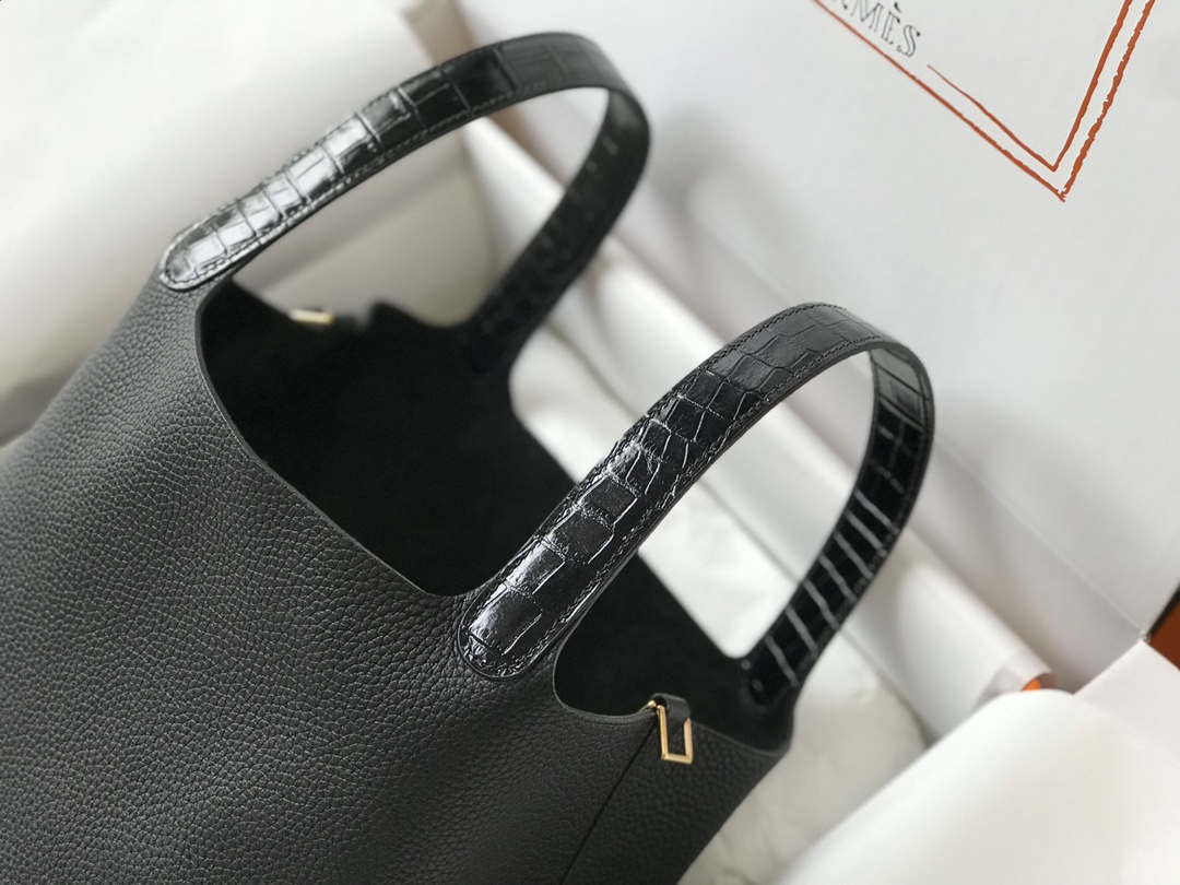 Hermes H316316 Picotin Bag Lock 18cm 22cm H330104