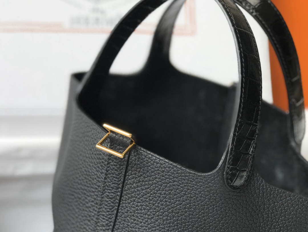 Hermes H316316 Picotin Bag Lock 18cm 22cm H330104