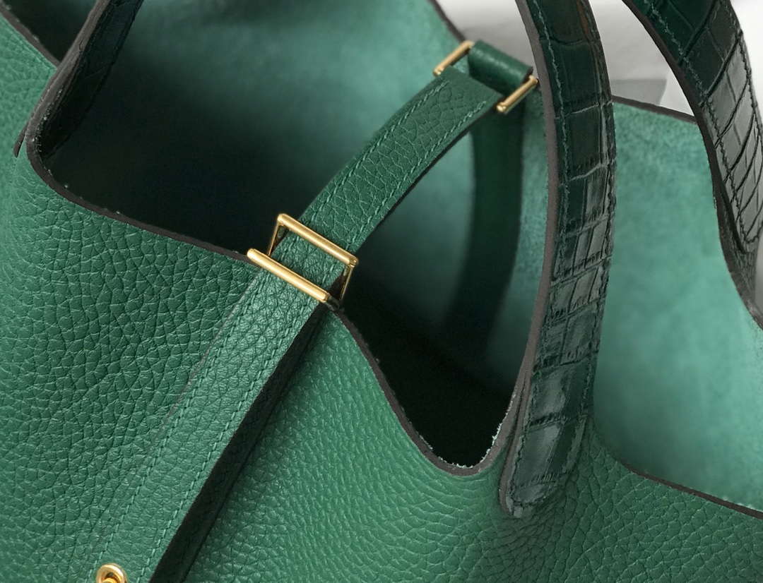 Hermes H316316 Picotin Bag Lock 18cm 22cm H330102