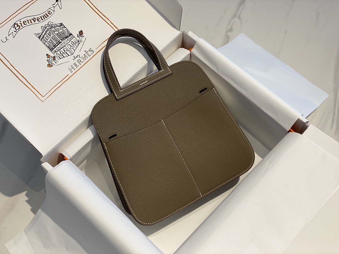 Hermes halzan clemence stamp B Gold H98808