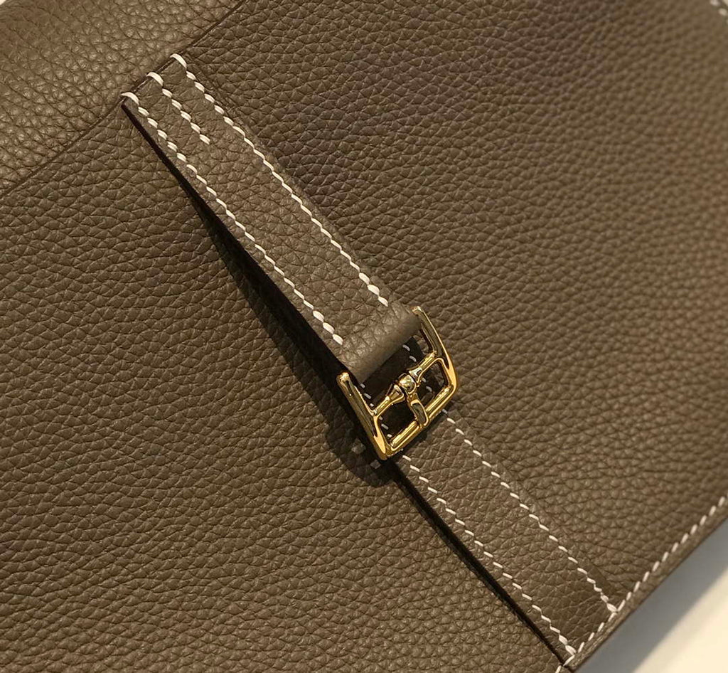 Hermes halzan clemence stamp B Gold H98808