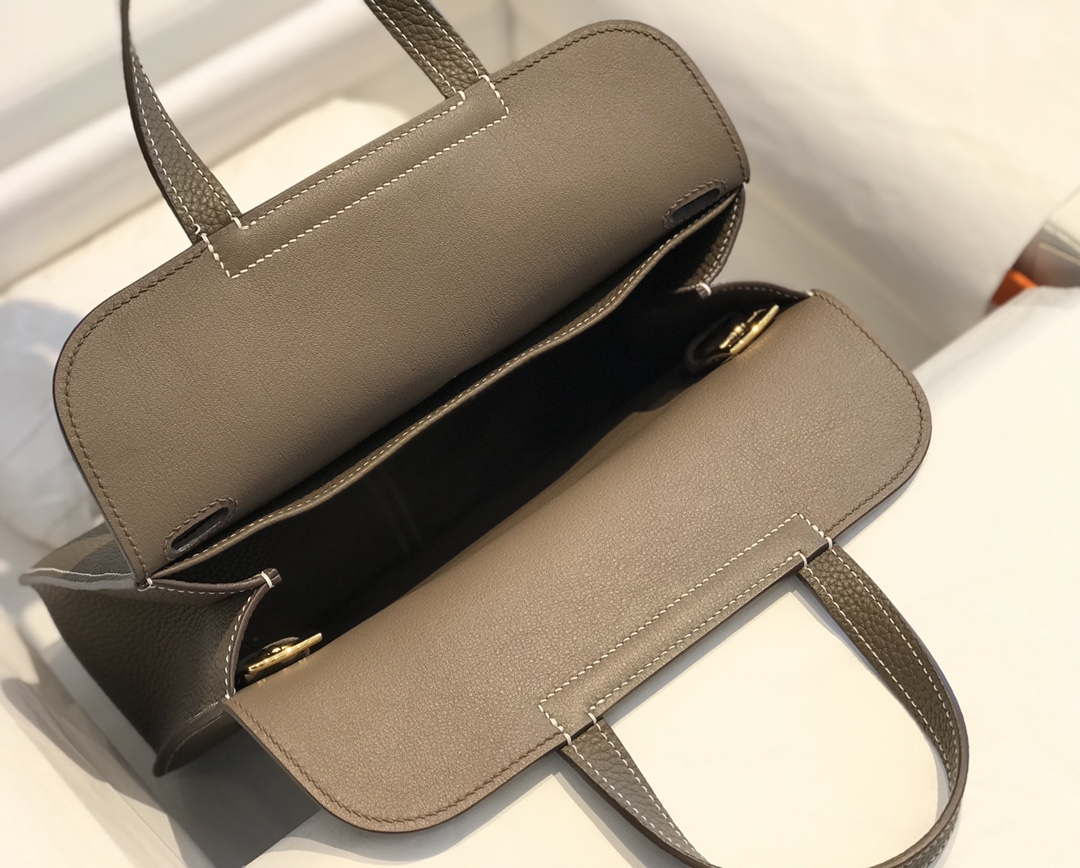 Hermes halzan clemence stamp B Gold H98808