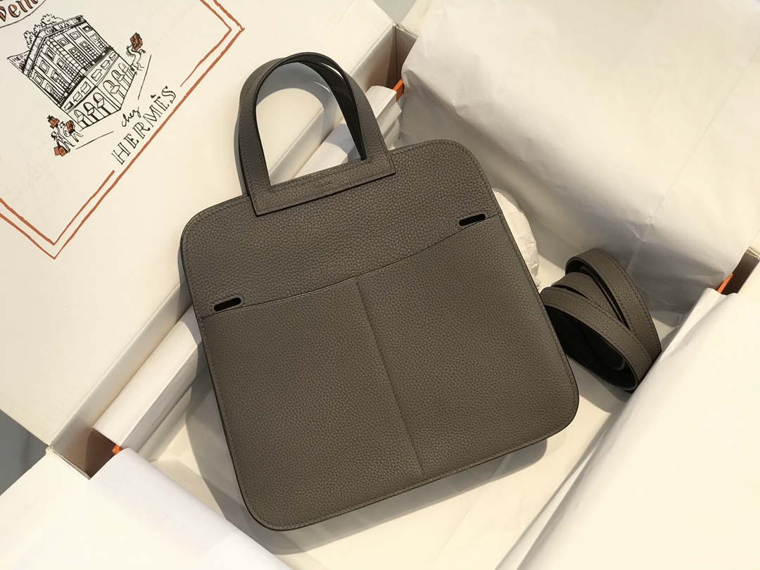 Hermes halzan clemence stamp B Gold H98809
