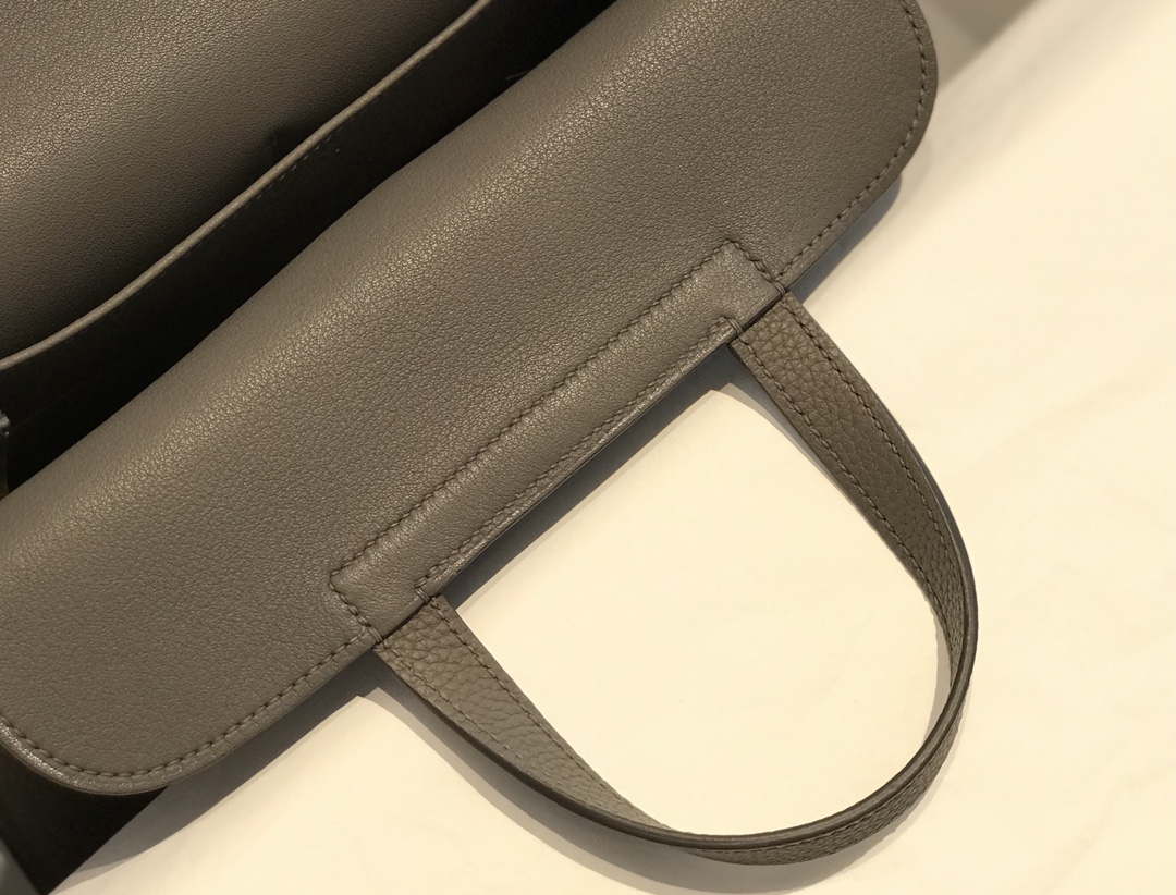 Hermes halzan clemence stamp B Gold H98809 - 22 cm - View 5