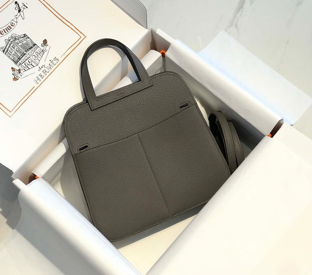 Hermes halzan clemence stamp B Gold H98809