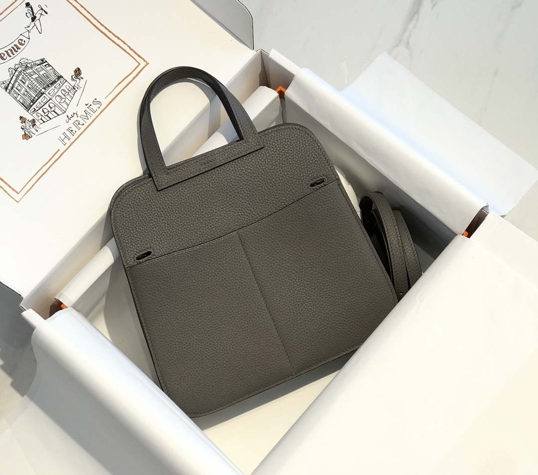 Hermes halzan clemence stamp B Gold H98809