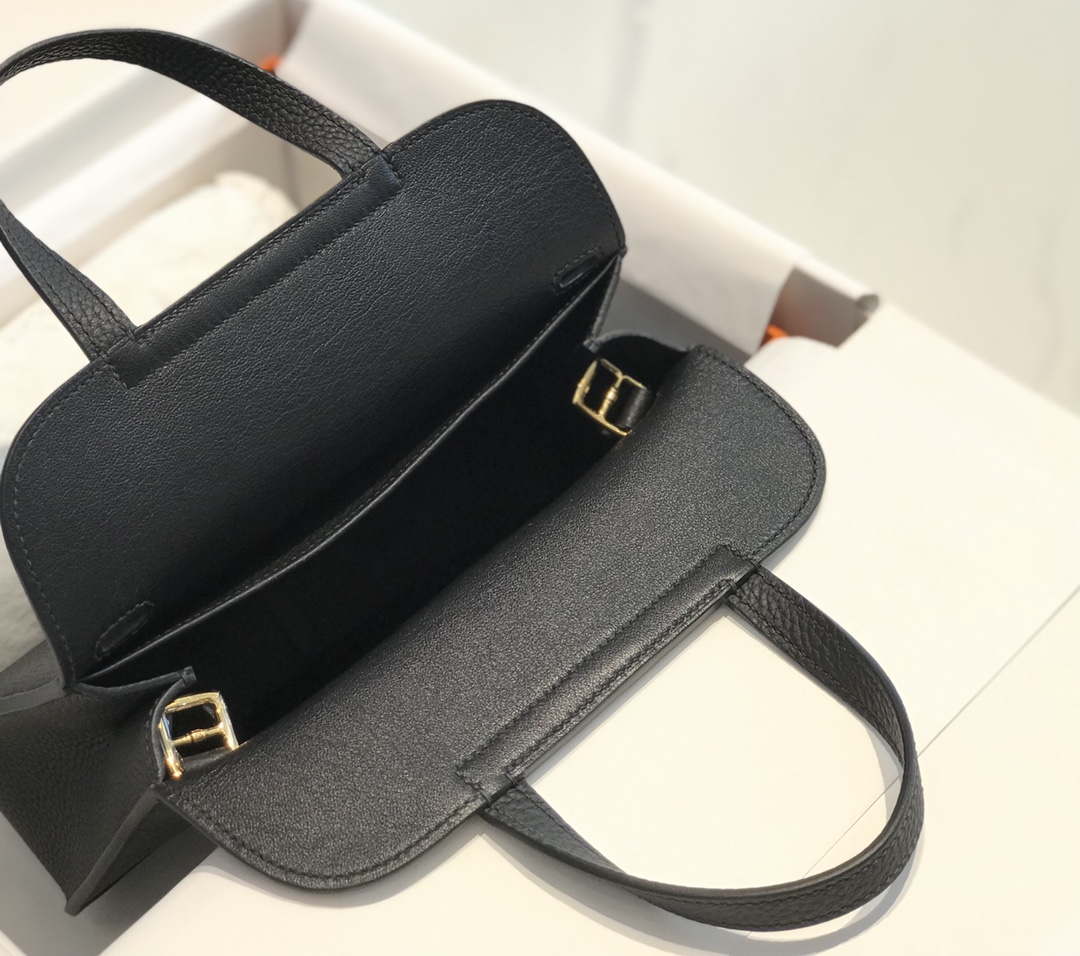 Hermes halzan clemence stamp B Gold H98810
