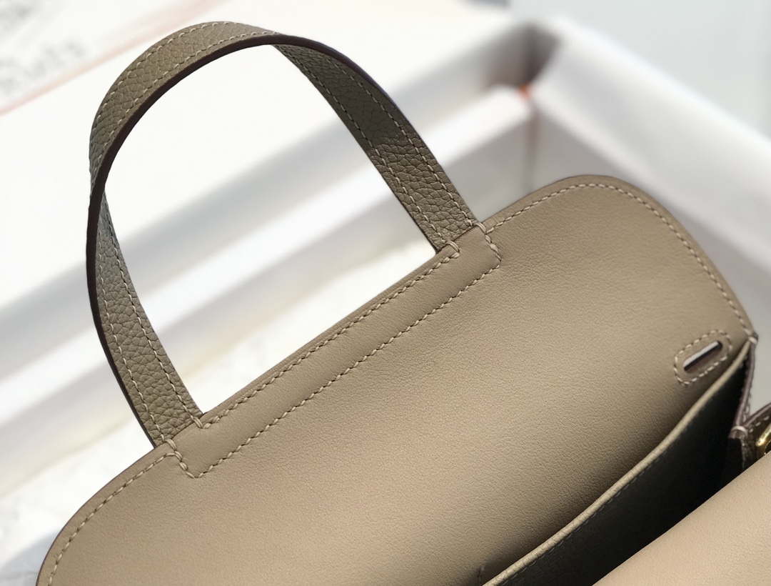 Hermes halzan clemence stamp B Gold H98811