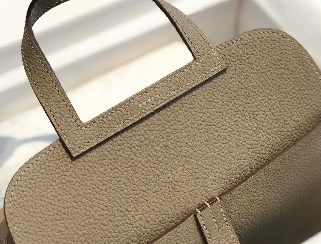 Hermes halzan clemence stamp B Gold H98811