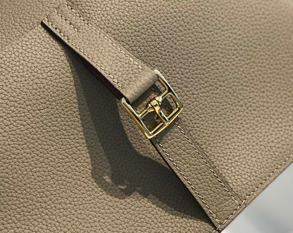 Hermes halzan clemence stamp B Gold H98811