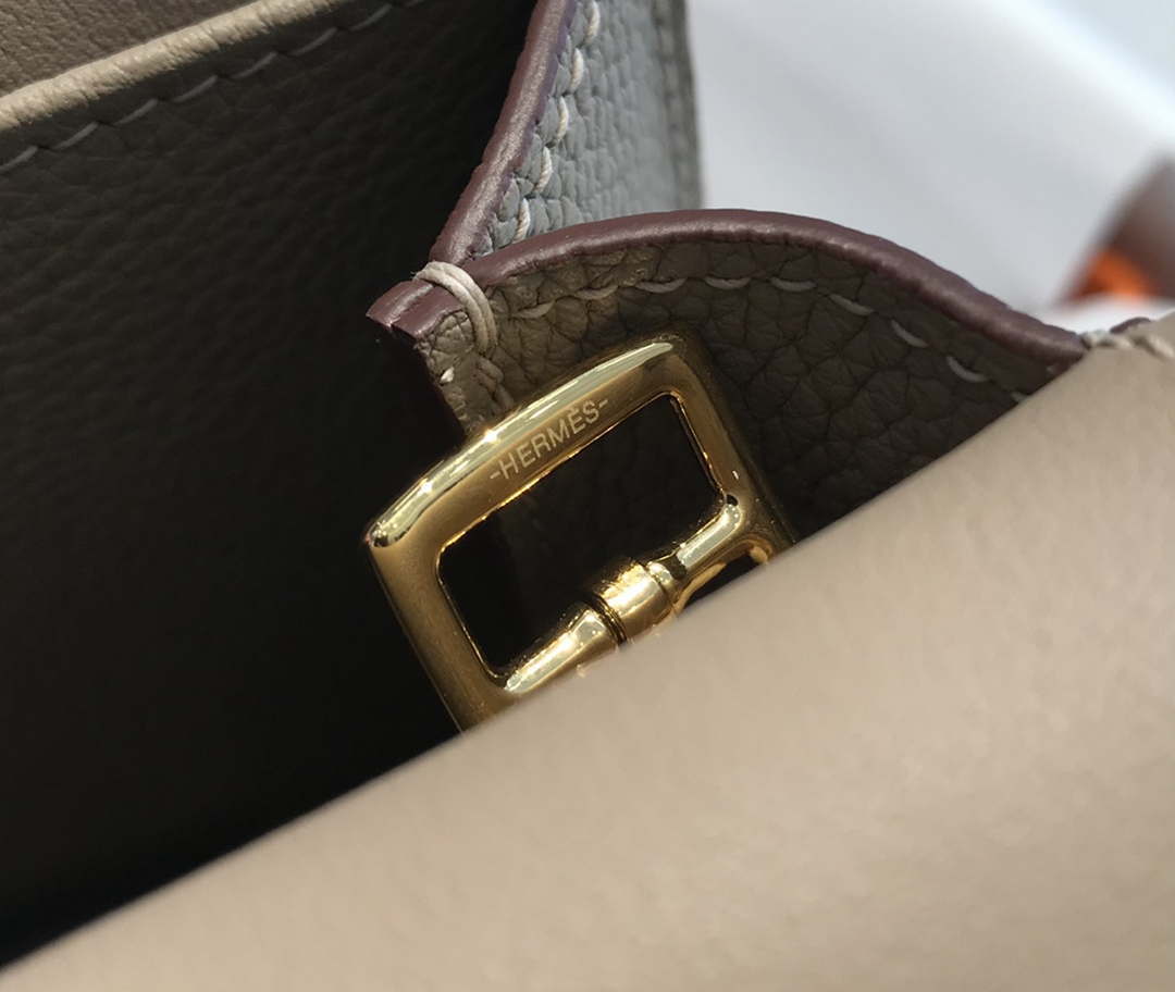 Hermes halzan clemence stamp B Gold H98811