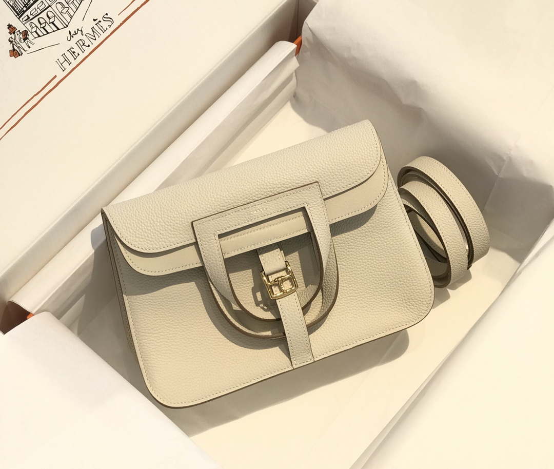 Hermes halzan clemence stamp B Gold H98812
