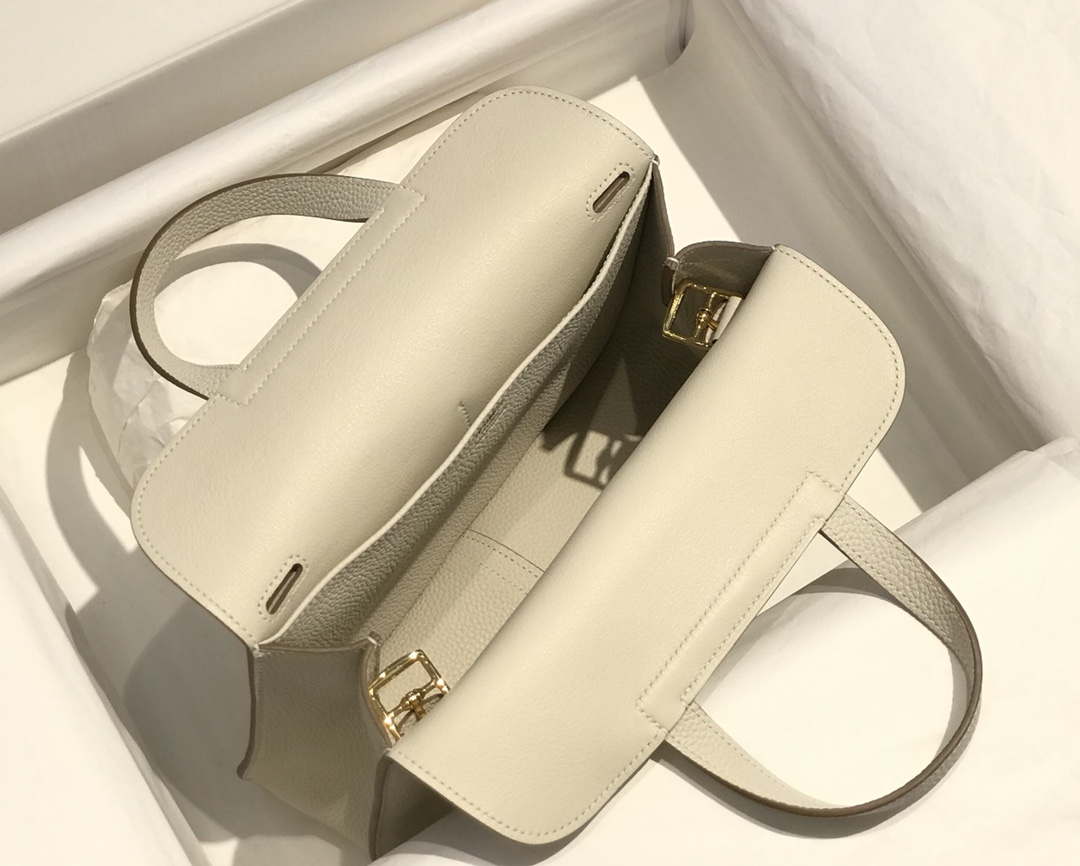 Hermes halzan clemence stamp B Gold H98812
