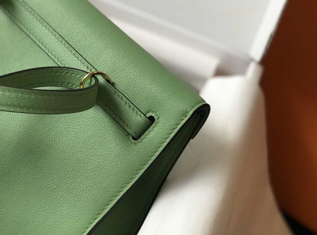 Hermes Kelly Danse 22cm Leather Bag 20362 Avocado Green - Default Title - View 8
