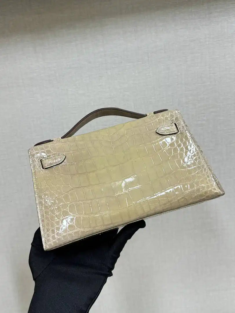 Hermes Kelly Pouchette Glossy crocodile Leather clutch bag H231021
