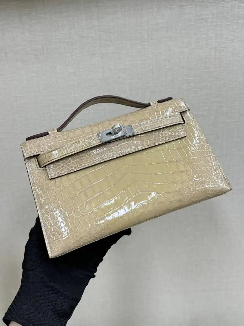 Hermes Kelly Pouchette Glossy crocodile Leather clutch bag H231021