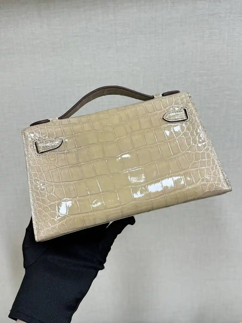 Hermes Kelly Pouchette Glossy crocodile Leather clutch bag H231021