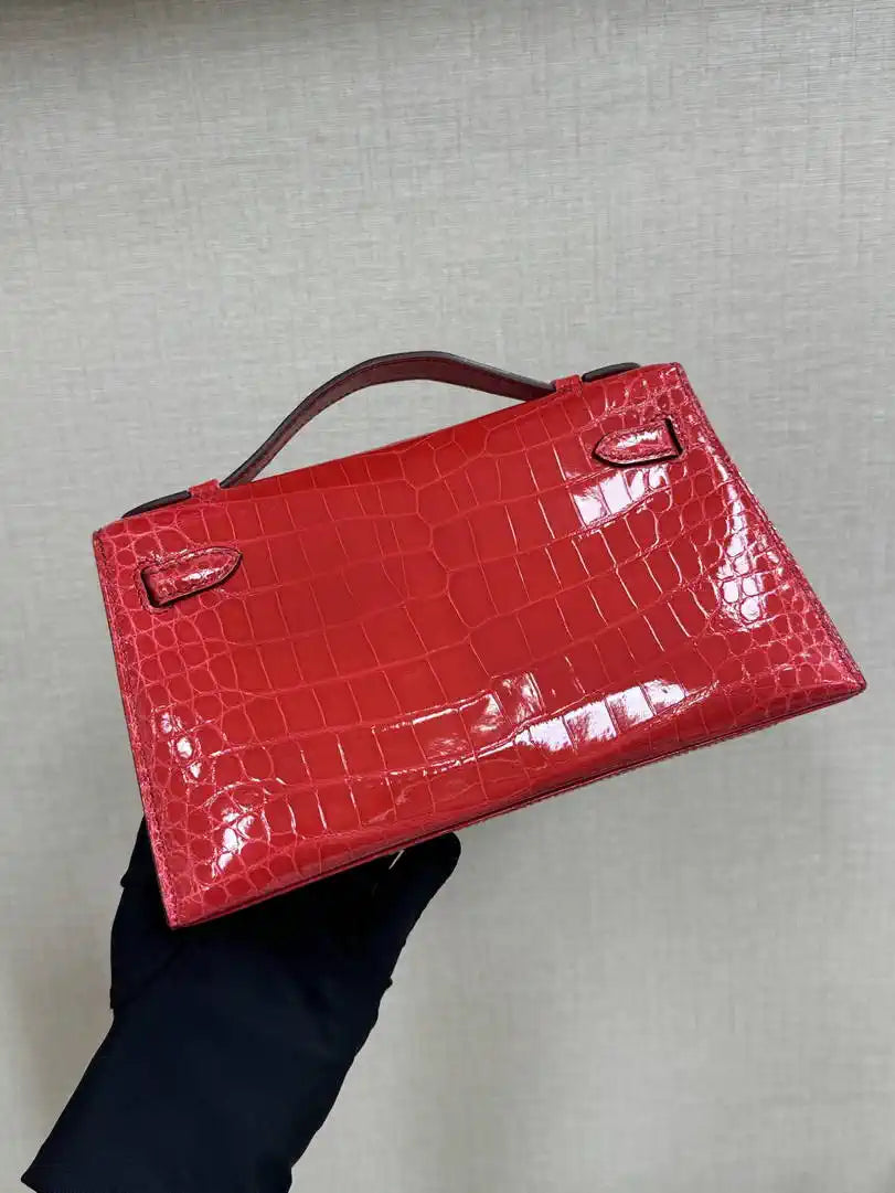 Hermes Kelly Pouchette Glossy crocodile Leather clutch bag H231030