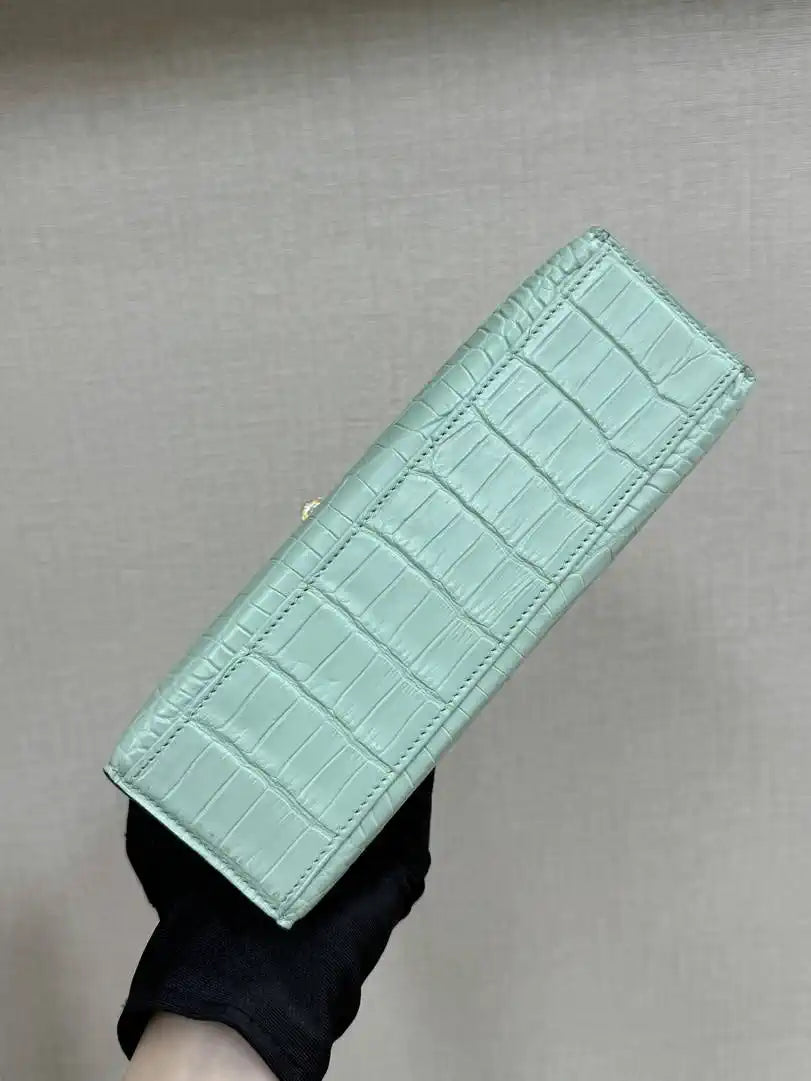 Hermes Kelly Pouchette Matte crocodile Leather clutch bag H231035