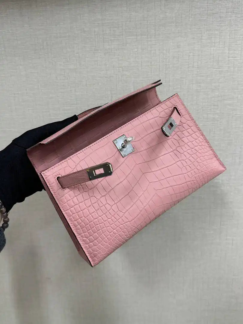 Hermes Kelly Pouchette Matte crocodile Leather clutch bag H231038
