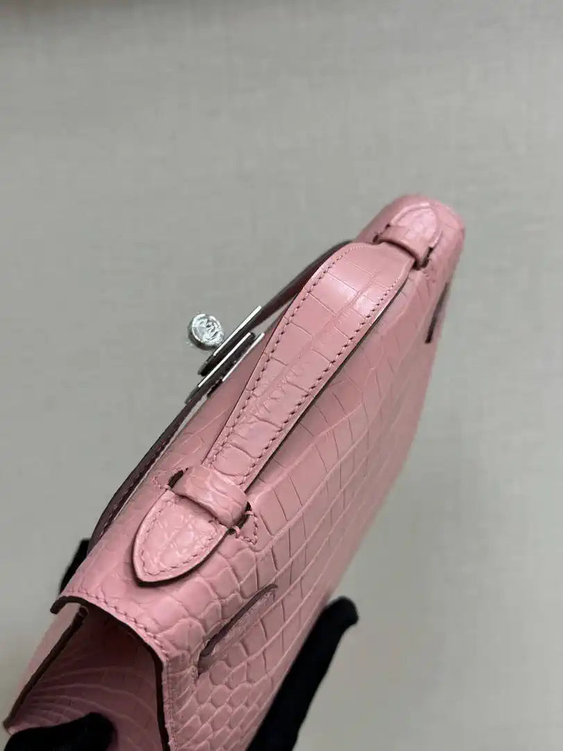 Hermes Kelly Pouchette Matte crocodile Leather clutch bag H231038