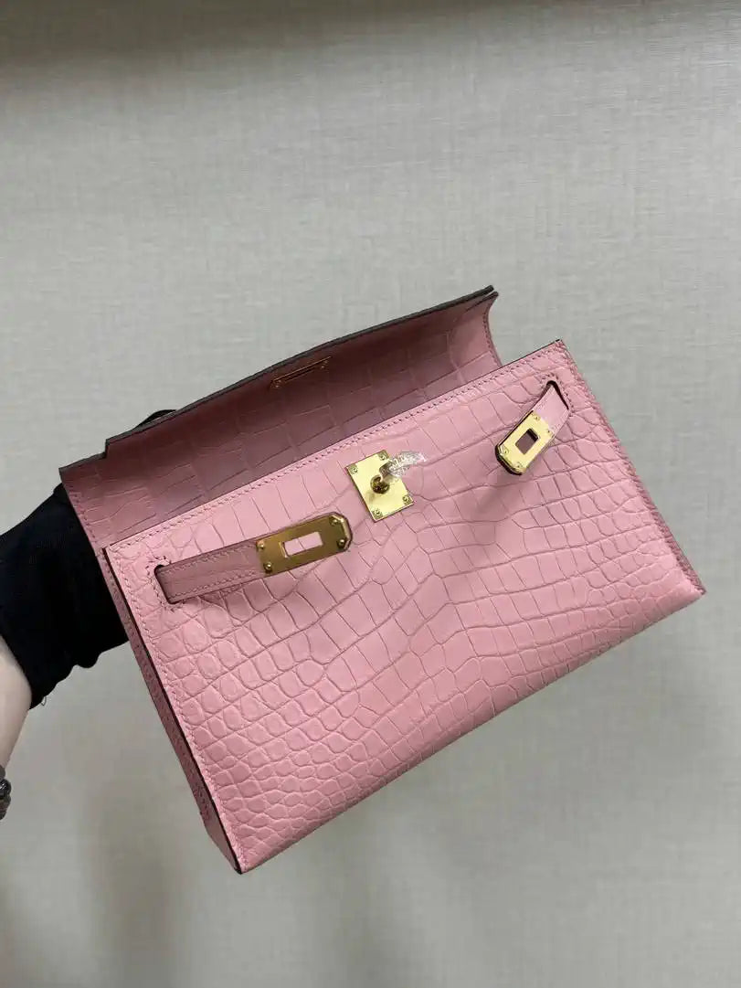 Hermes Kelly Pouchette Matte crocodile Leather clutch bag H231038