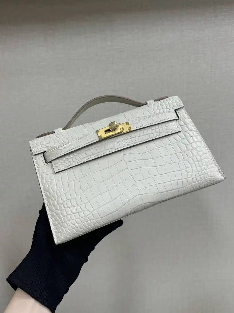 Hermes Kelly Pouchette Matte crocodile Leather clutch bag H231045