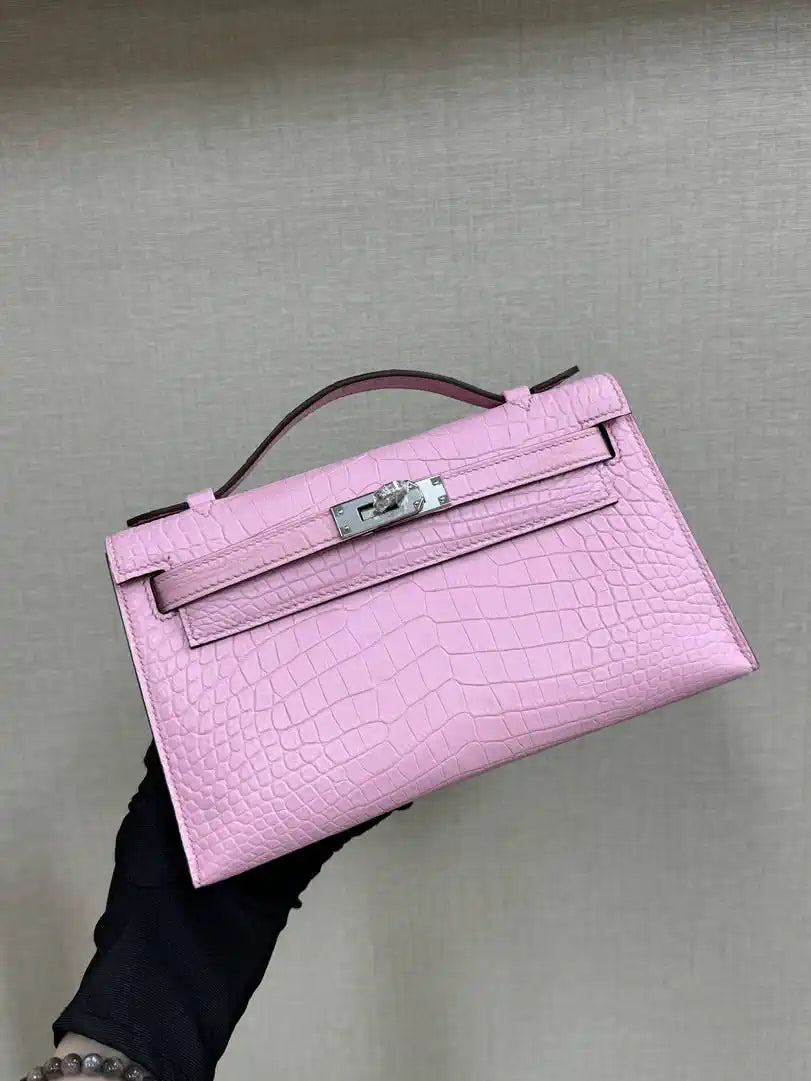 Hermes Kelly Pouchette Matte crocodile Leather clutch bag H231044