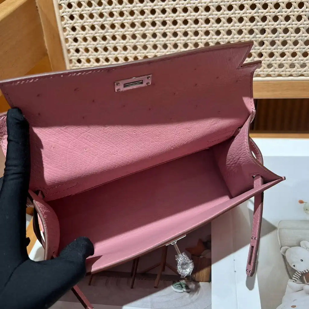 Hermes Kelly Pouchette Ostrich Leather clutch bag Silver H230300